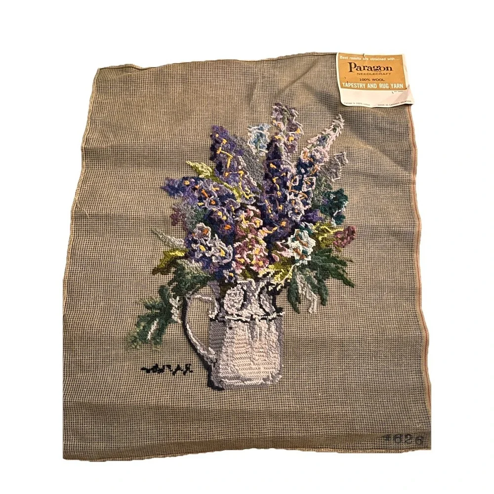 Paragon Needlepoint Tapestry Hand Embroidered 100% Wool  Flowers 18 X 29